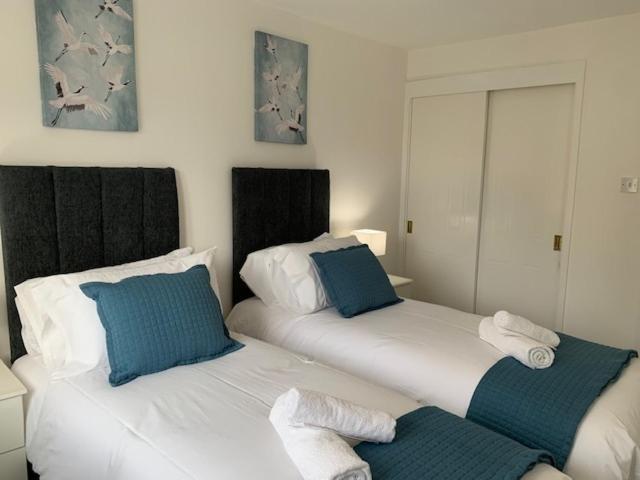 Watford Gemini - Eton 1 - Nr Watford Junction, M1 ,m25 *